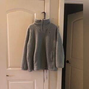 Women’s Nike Therma-fit Pullover